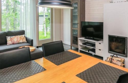 Aikkila House | Family-Friendly Retreat: Holiday Home Villa Vuosseli A 2