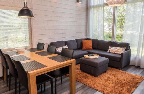 Aikkila House | Pet-Friendly Holiday Home Villa Vuosseli B 2 - Rated 8.8/10