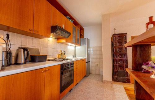 Cista Provo Villa | Discover Vintage Holiday Home in Makarska - Family Friendly