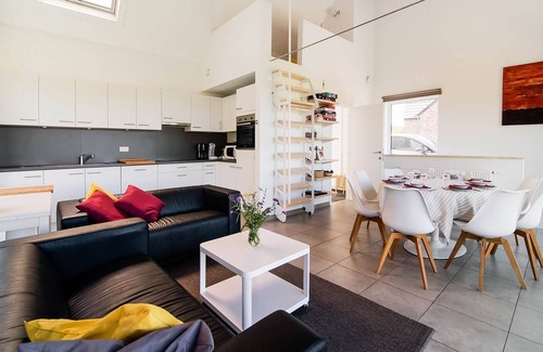 Olloy-sur-Viroin House | Top-Rated Holiday Home in Viroinval with Family Amenities
