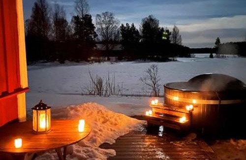 Sysma House | Family-Friendly Holiday Home Virtaan väentupa with Hot Tub