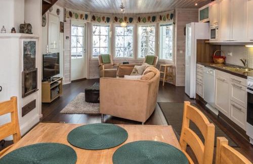 Rukatunturi House | Family-Friendly Holiday Home Vuosselinhovi with Top Rating