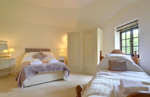 Warbleton House | Inviting Holiday Home Warbleton Manor: Perfect for Families