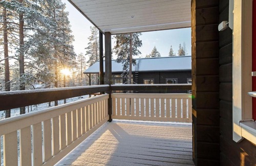 Yllas House | Elegant Holiday Home White Dream with Hot Tub & Family Focus