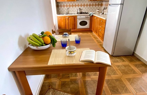 Sa Rocca Tunda House | Holiday Home with Patio 20 Steps to the Beach for Families and Groups