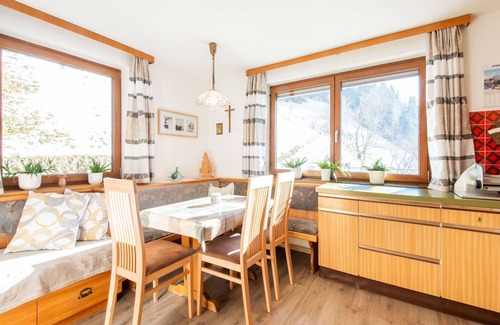 Hainzenberg House | Scenic Holiday Home with Breathtaking Views & Family Amenities