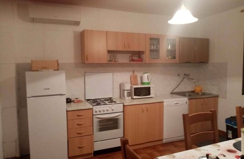 Podgradina House | Holiday home with barbecue and air conditioning