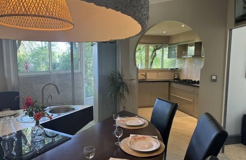 Le Porge House | Inviting Holiday Home with Indoor Pool in Le Porge