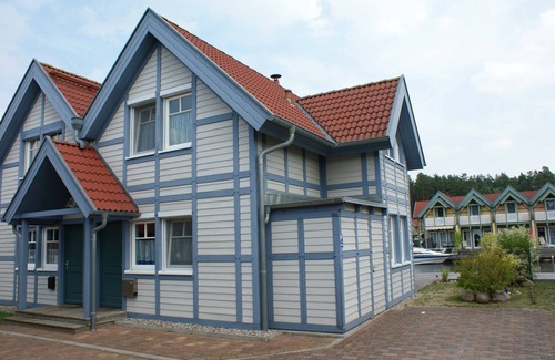 Rheinsberg House | Idyllic Holiday Home with Boat Trailer in Rheinsberg Harbor