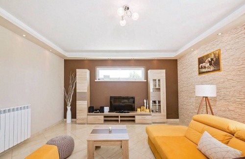 Karojba Villa | Holiday home with pool in quiet village in central Istria near Motovun