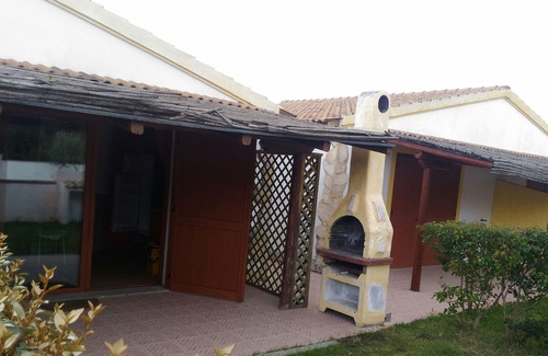 Viddalba House | Holiday home with swimming pool, veranda and garden.