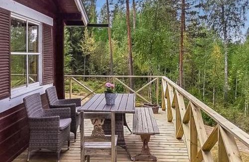Asikkala House | Inviting Holiday Home Ylähuone with Hot Tub & Pet Friendly