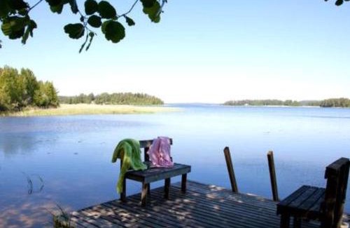 Asikkala House | Inviting Holiday Home Ylähuone with Hot Tub & Pet Friendly