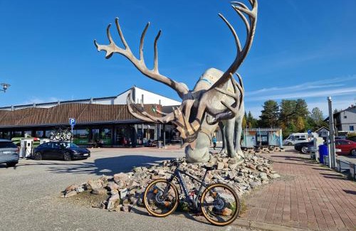 Akaslompolo Apartment | Family-Friendly Holiday Home Ylläs-helmi - Prime Location!