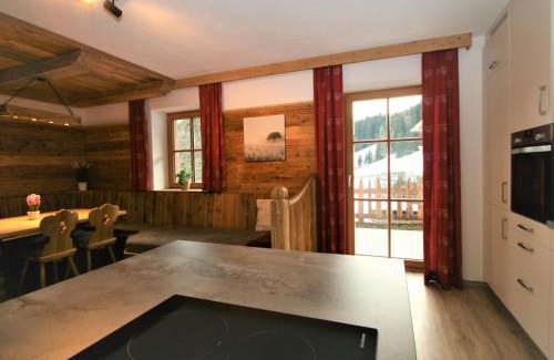 Wildschoenau House | Ideal Family Retreat at Holiday Home Haus Zauberwinkel-3