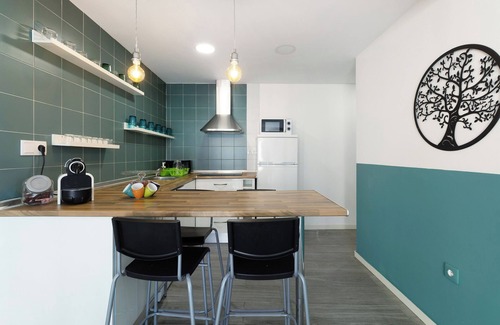 Seixal House | Relaxing Zen Village Verde with Pool, Wi-Fi & Family Amenities
