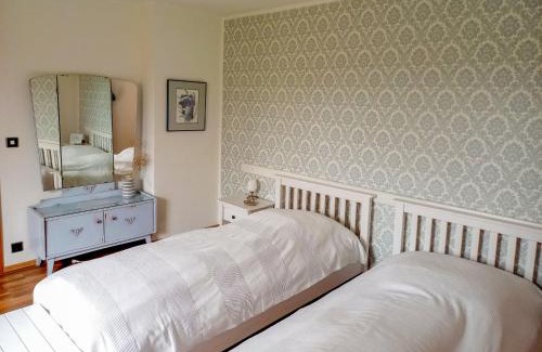 Colpin House | Guest Rated 10/10: Holiday Home Zum Koppelblick Awaits