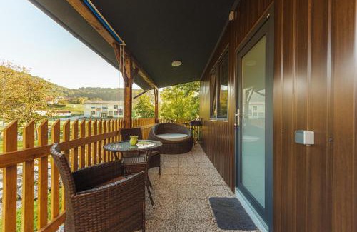 Cerklje ob Krki Apartment | Cozy Holiday Homes I&G near Olimje - Pet & Child Friendly