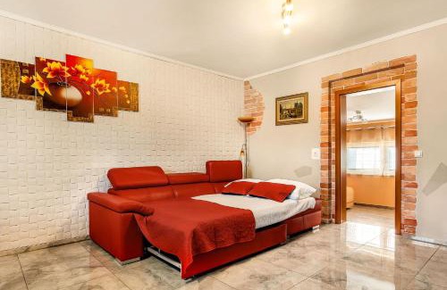 Cerklje ob Krki Apartment | Cozy Holiday Homes I&G near Olimje - Pet & Child Friendly