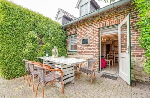 Ubachsberg House | Inviting Holiday Homes in Ubachsberg with Beautiful Gardens