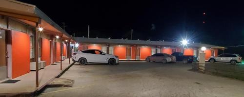 Sonora Hotel | Budget-Friendly Retreat at Holiday Host Motel & RV Park