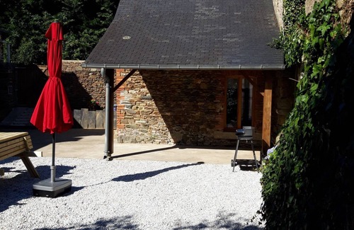 Binic House | Inviting Holiday Home for 10 in Binic with Ocean Views