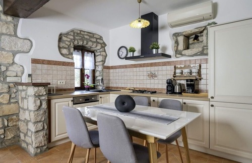 Boljevici Villa | Beautiful Holiday House Albino with Private Pool & Terrace