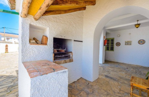 Alcaucin House | Spacious Holiday House Alcaucin for 18 with Private Pool