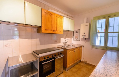 Alcaucin House | Family-Friendly Holiday House Alcaucin with Pool & Ocean View