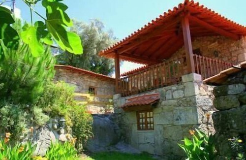 Caldelas House | Inviting Holiday House Amares: Perfect for Families & Groups