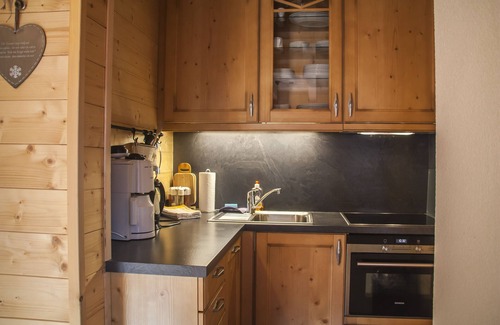 Reichenau House | Ideal Holiday House Near Ski Lift with Pool & Spa Amenities
