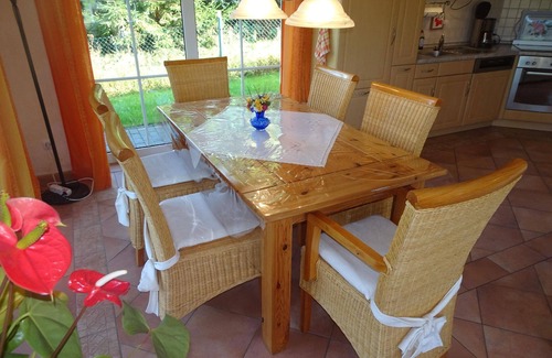 Beerheide House | Cozy Holiday House Auerbach: Ideal for Families & Groups