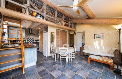 Aups House | Family-Friendly Holiday House Aups with Pool and Breakfast