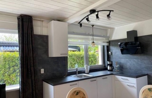 Baarland House | Cozy Holiday House Baarland: Perfect for Families!