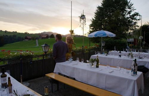 Hemberg House | Ideal Holiday House Bächli for Groups with Great Amenities