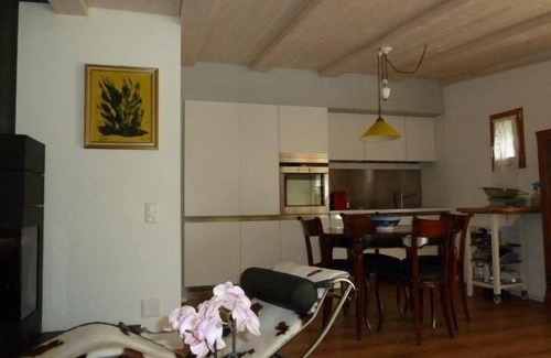 Bedretto House | Cozy Holiday House Bedretto for 4 with Hot Tub & Kitchen