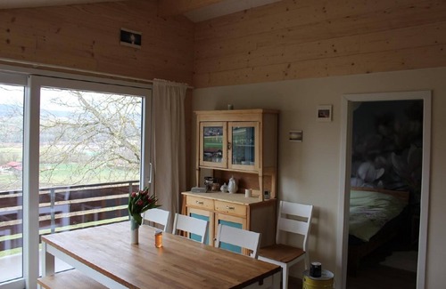 Haute-Sorne Ski Chalet | Cozy Holiday House Berlincourt for Families with Breakfast