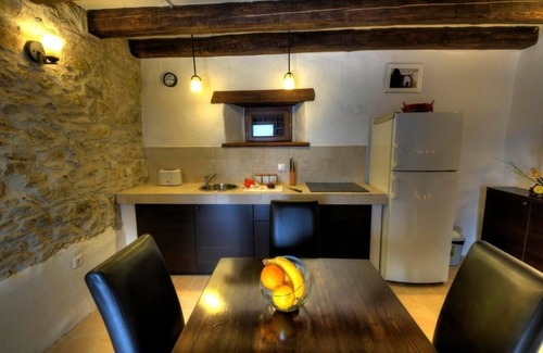 Kotli House | Cozy Holiday House Buzet: Ideal for Families & Pets