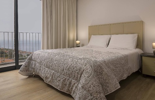 Estrela da Calheta House | Holiday house Calheta for 1 - 10 persons with 5 bedrooms - Holiday home