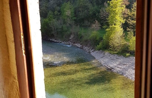 Gorges du Tarn Causses House | Cozy Holiday House Champerboux for 4 with Kitchen & Breakfast
