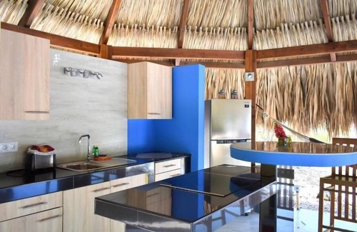 Soto House | Cozy Holiday House Sint Willibrordus with Ocean View