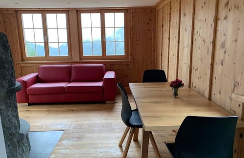Monstein Ski Chalet | Cozy Holiday House in Davos Monstein for 2-3 Guests