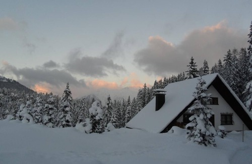 Wolfgang Ski Chalet | Cozy Holiday House Davos Wolfgang for Family Getaways