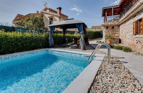 Polje House | Holiday house Dobrinj for 1 - 6 persons with 4 bedrooms - Holiday house