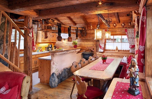 Hundsdorfl House | Spacious Holiday House in Flachau for Families and Groups