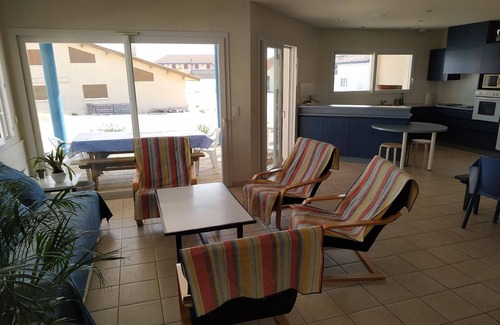 Saint-Girons Plage House | Comfortable Holiday House Vielle St Girons for 8 Guests