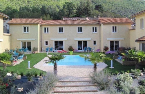 Gagnieres House | Cozy Holiday House Gagnières - Perfect for Families & Pets