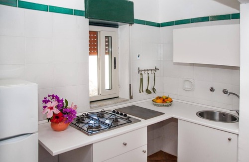 San Giorgio House | Comfortable Holiday House in Gioiosa Marea for Families