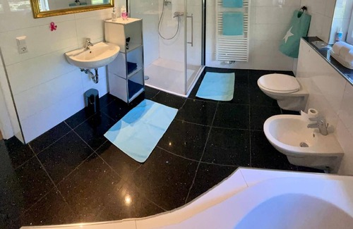 Hasel House | Inviting Holiday House Hasel for Families - Pet Friendly