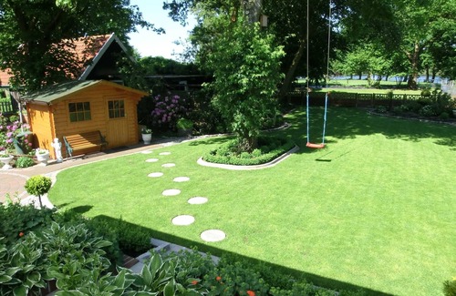Rhauderfehn House | Guest Rated: 9.8 - Holiday Home Hubertus with Ocean View